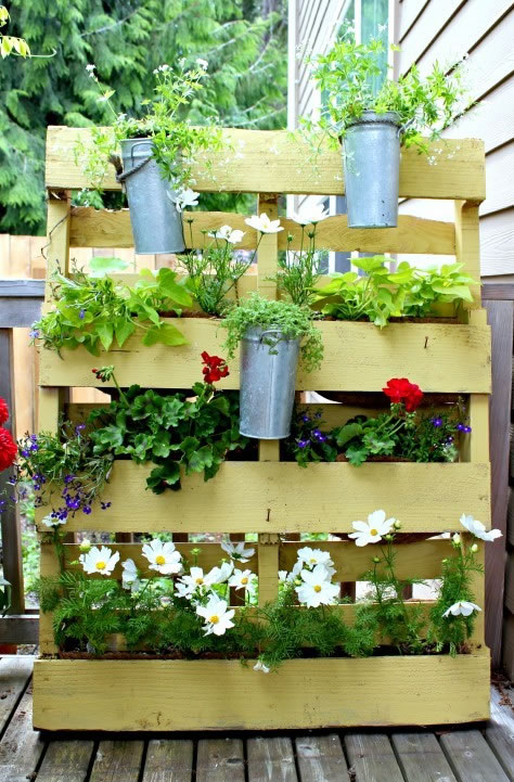 ideas jardines con palet 1