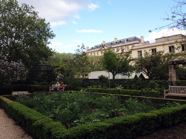Jardín del Hôtel de Soubise 1