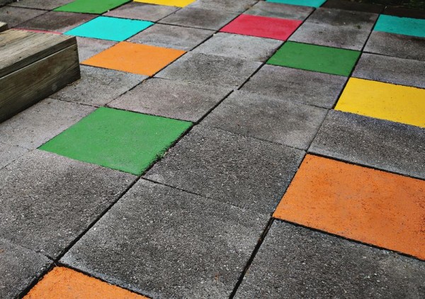 Piso a colores para tu patio o jardín 3