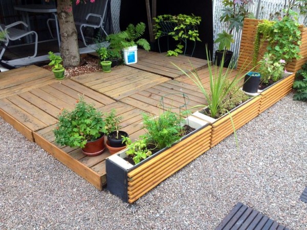 patios-con-deck-hechos-de-palets-05