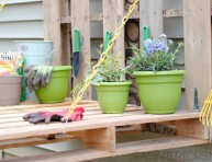 imagen Hacer una mesa de jardinería con palets