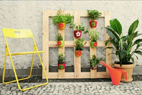 maravillosas-ideas-con-palets-para-el-jardin-02