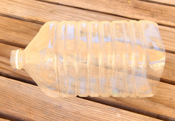 mini-invernaderos-con-envases-plásticos-05