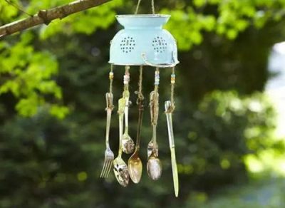 Recicla utensilios de cocina para decorar tu jardín