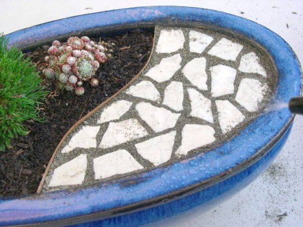 Build a patio in your garden in miniature 10