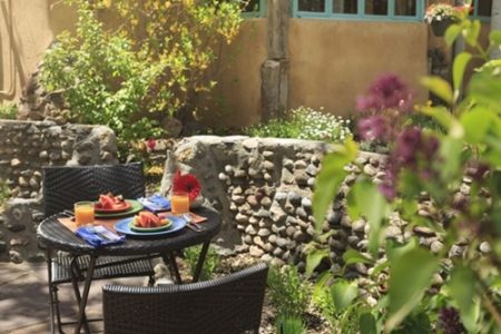 14 cercas encantadoras para tu patio trasero y delantero